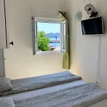 Bujas Lägenhet