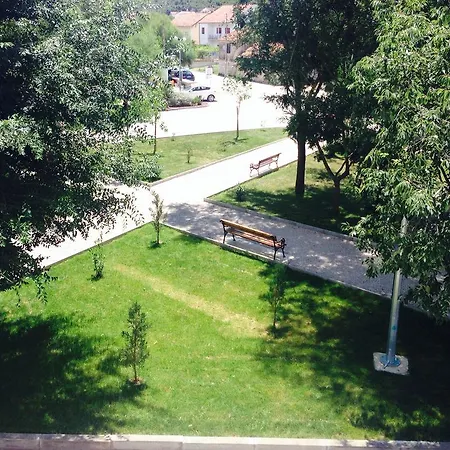 Apartment Bujas Raslina