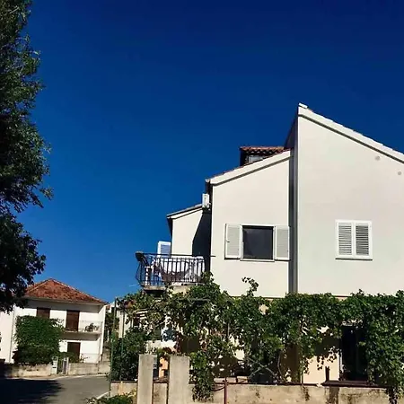 Bujas Apartman