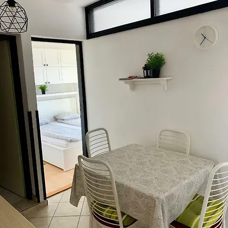 Bujas Apartamento Raslina