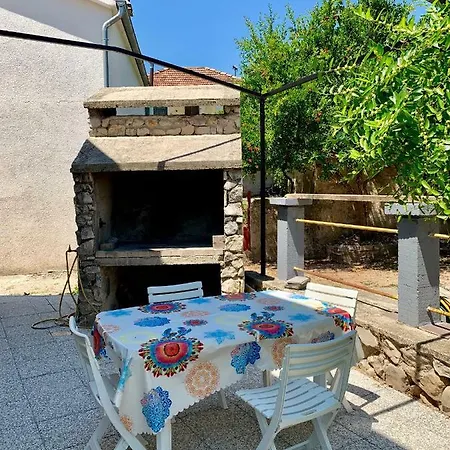 Apartman Bujas *