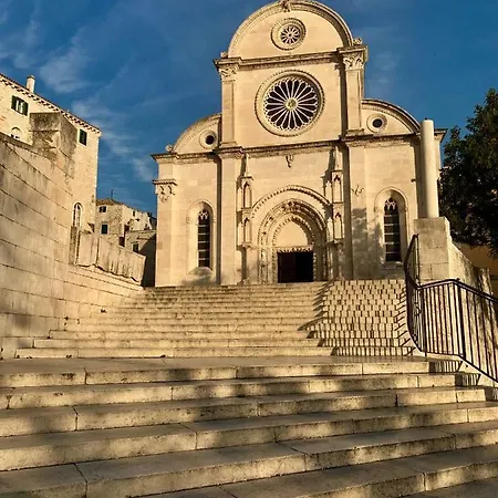 Bujas דירה