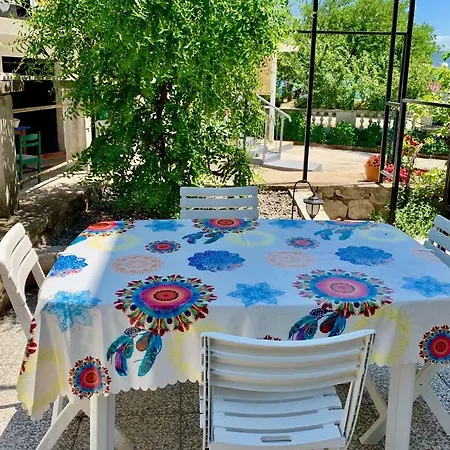 Apartman Bujas Raslina